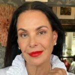 Carolina Ferraz quebra o silêncio e anuncia mudança radical após saída da Record
