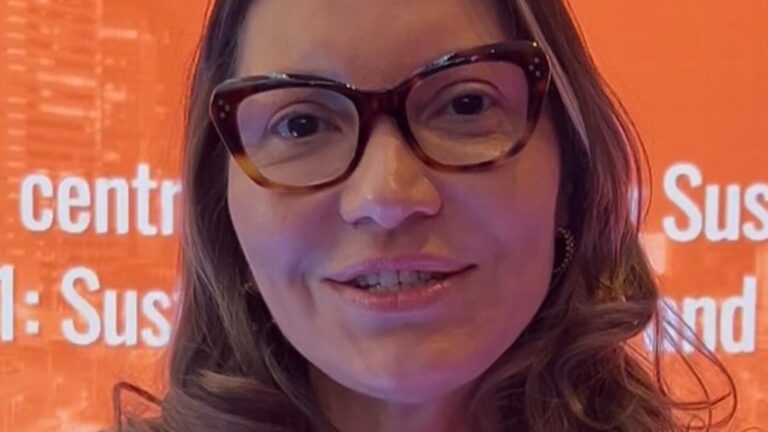 Errou? Roupa de Janja chama atenção e vira assunto: ‘Não dá…’