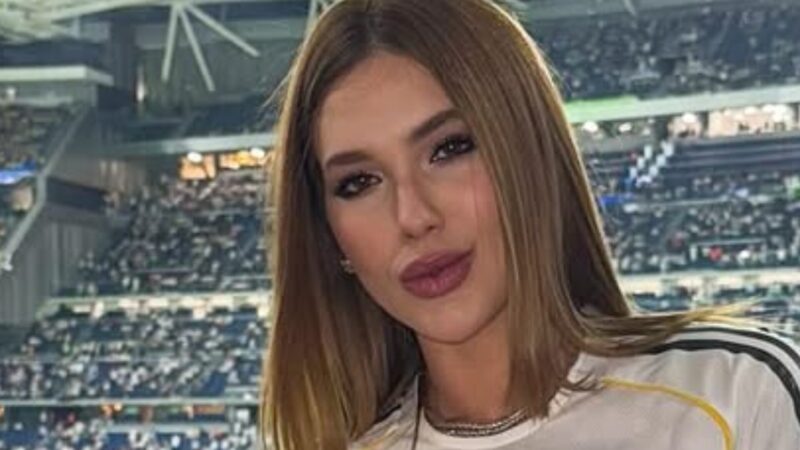 Assumiu? Look de Virginia para jogo de Vini Jr. choca a internet: ‘Que isso…’