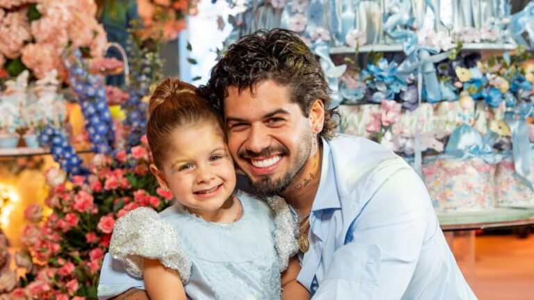 Zé Felipe posta fotos da festa de Maria Flor e detalhe causa polêmica: ‘Estranho…’