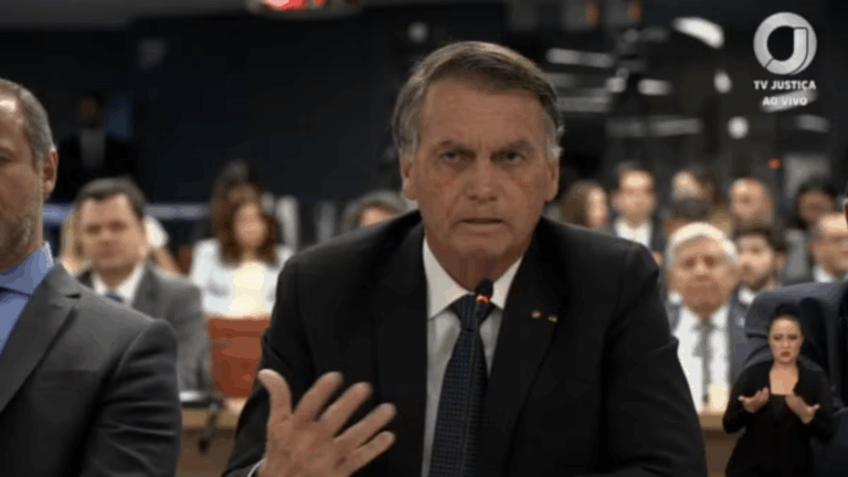 URGENTE: Bolsonaro passa mal durante detenção e recebe atendimento às pressas