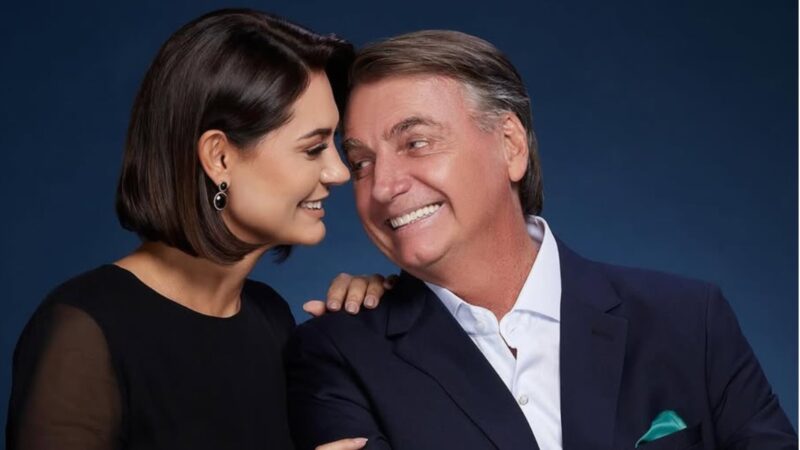 Michelle atualiza estado de saúde de Jair Bolsonaro após novo procedimento contra soluços