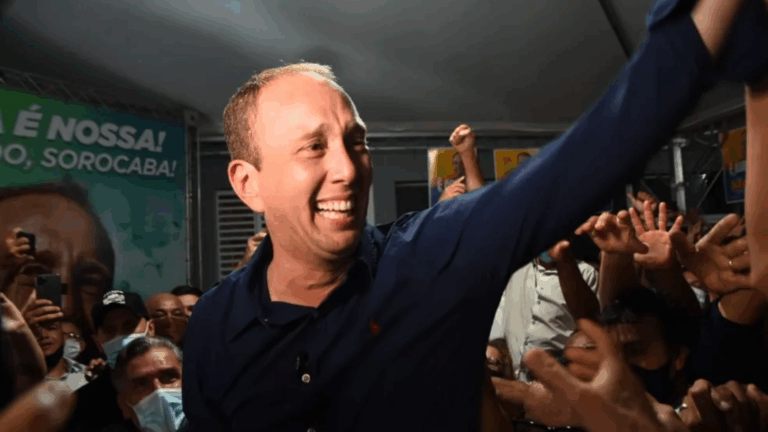 Prefeito ‘tiktoker’ é apontado pela Polícia Federal como chefe de organização criminosa