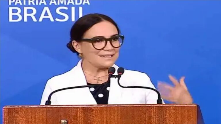 Regina Duarte surpreende com reação à prisão de Jair Bolsonaro
