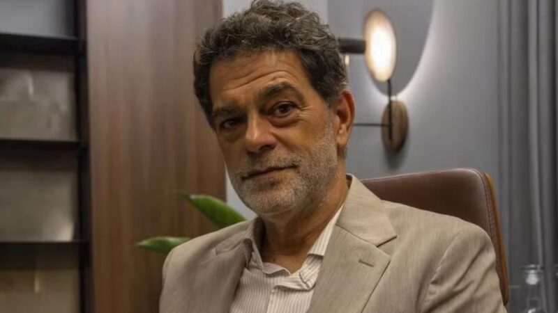 Três Graças: Rogério inventa mentira para explicar o seu ressurgimento