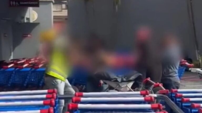 VÍDEO! Horror em supermercado: homem tem parte da orelha arrancada durante briga por dívida