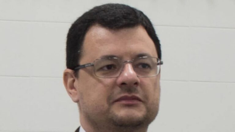 Professor da Unesp é demitido após denúncias de assédio e alega surto