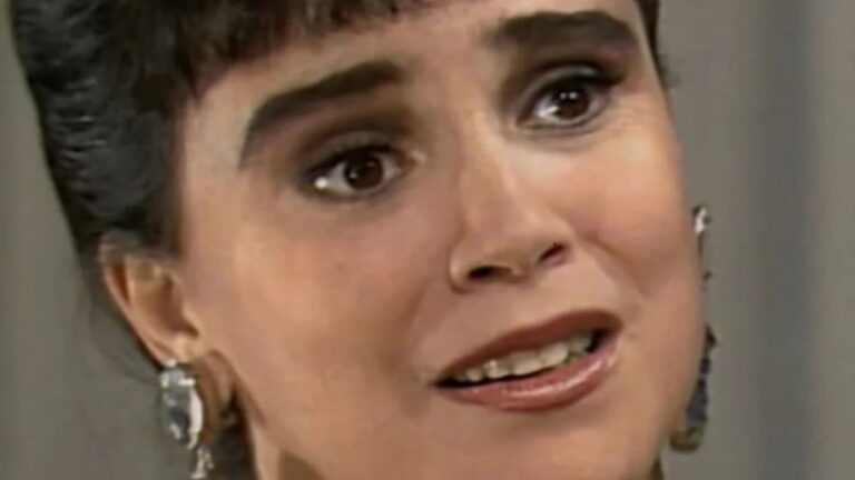 ‘Rainha da Sucata’: Maria do Carmo dá o braço a torcer e confessa sentimentos por Gerson