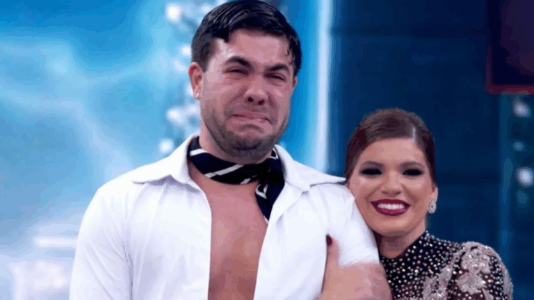 Antes de ser eliminado, Álvaro chora muito com nota no ‘Dança dos Famosos’