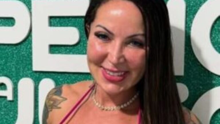 Após dançar funk sem calcinha, rainha do Império da Tijuca faz 1ª aula de samba; veja o vídeo