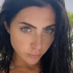 Jade Picon vira alvo ao entrar em campo durante penúltimo jogo da Copa