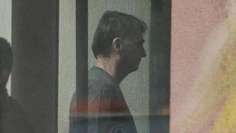 Saiba quanto tempo Bolsonaro pode ficar preso em regime fechado