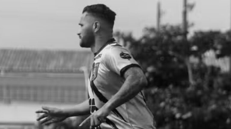 Tragédia! Jogador morre após marcar gol em partida; saiba detalhes