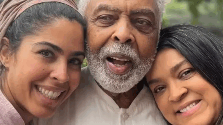 Bela Gil desabafa sobre como o pai a ajudou a superar a morte da irmã, Preta Gil: ‘Ensinamento’