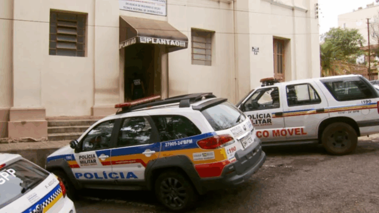 TRAGÉDIA! Filho de 19 anos mata a própria mãe com golpes de canivete