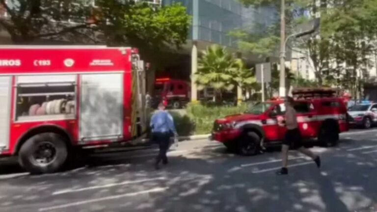 PERIGO! Pacientes são retirados após incêndio atingir hospital em SP