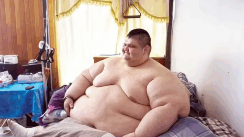 Morre homem que já deteve o título de mais pesado do mundo com 595 kg