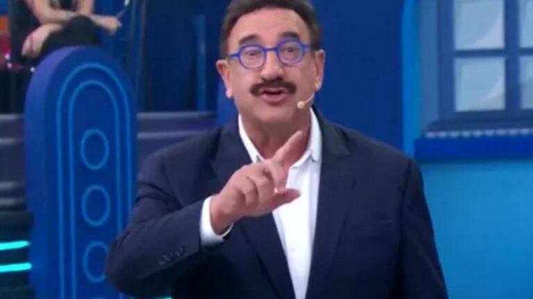 É grave? Ratinho manda recado após internação de apresentador famoso