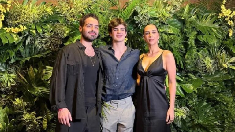 Filho caçula de Faustão, celebra formatura com festa em família