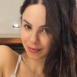 Grávida, atriz Sthefany Brito chora e faz revelação de outro mundo