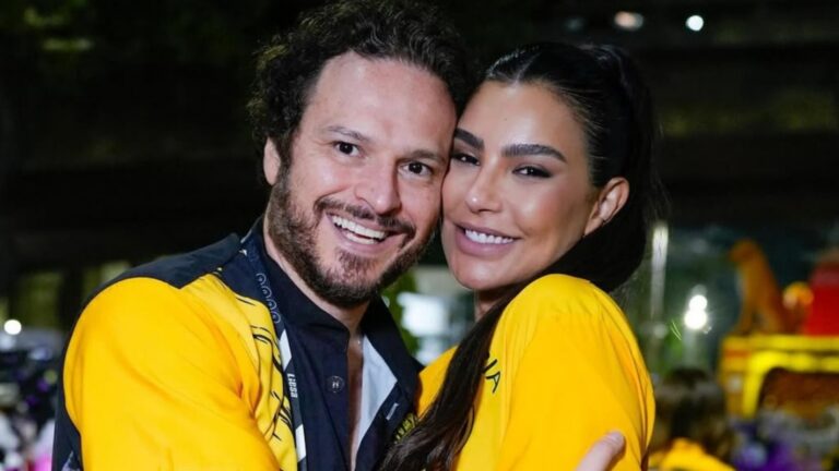 Cintia Chagas anuncia o fim do namoro com deputado: ‘Novos rumos’