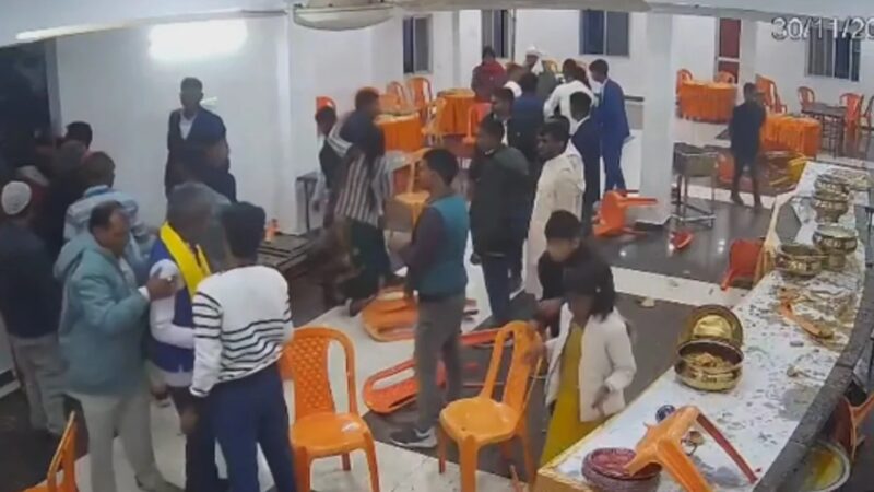 Casamento se transforma em guerra: convidados trocam socos por causa de sobremesa