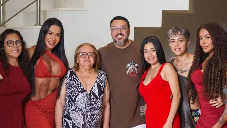 Gracyanne Barbosa solta o verbo após receber críticas por celebrar o Natal com Belo