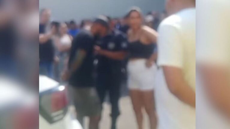 Homem é preso por agredir funcionária em sorveteria no interior de São Paulo