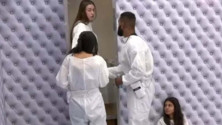 ‘BBB 26’: Brothers reclamam de parede no Quarto Branco suja de fezes: ‘Fedor’