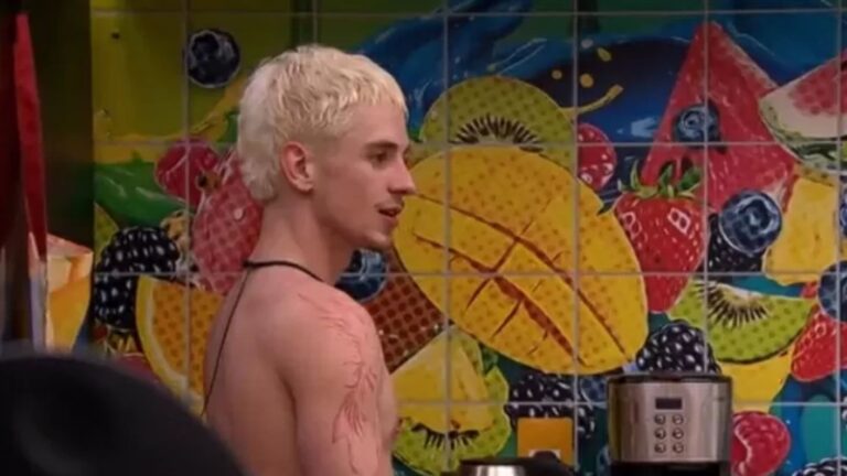 ‘BBB 26’: Juliano Floss pede socorro com cafeteira na cozinha e vira alvo de piada: ‘Nunca vi’