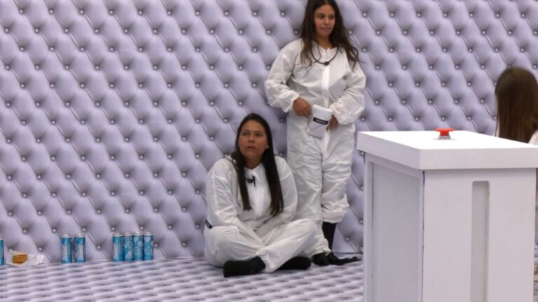 ‘BBB 26’: Confinadas no Quarto Branco esquecem as câmeras e elogiam novela da Record