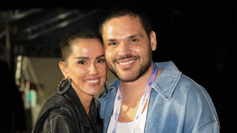 Deborah Secco se declara para novo namorado: ‘Amor de verdade’