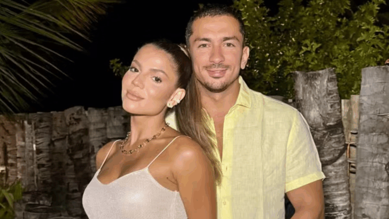 Ex-bbb Hariany posta foto com irmão de Anitta e declara: ‘Coração preenchido’