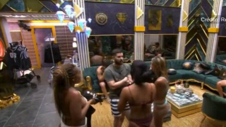 ‘BBB 26’: Câmeras mostram reação dos brothers ao verem 2ª convulsão de Henri Castelli