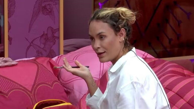 ‘BBB 26’: Falsa? Sarah fala de Ana Paula pelas costas: ‘Quero mais é que se perca’