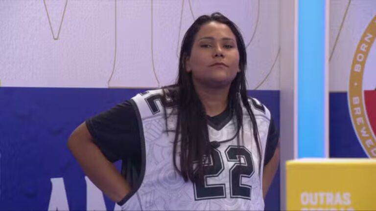 ‘BBB 26’: Chaiany leva bronca de Tadeu Schmidt após comentário: ‘Não fale isso’