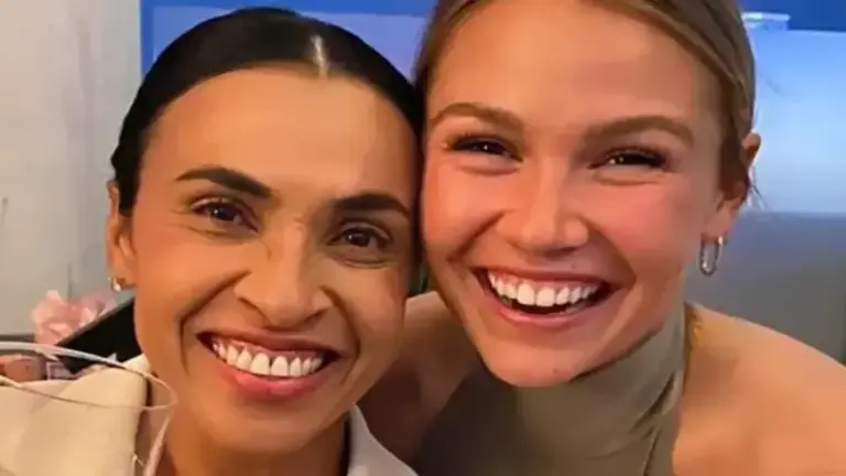 Marta se casa com Carrie Lawrence e look dá o que falar: ‘Nossa…’