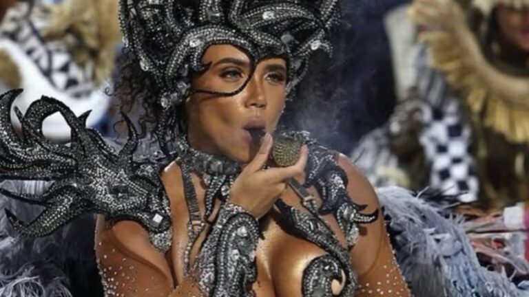 Rainha de bateria da Mangueira não entra com escola no Desfile das Campeãs; entenda