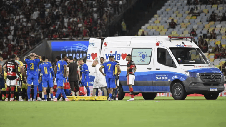 Jogador famoso tem convulsão durante jogo do Campeonato Carioca