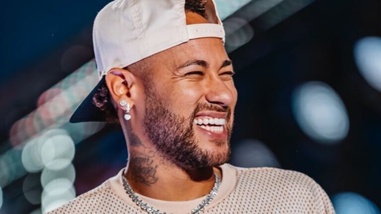 Neymar toma atitude após interação com loira viralizar; veja