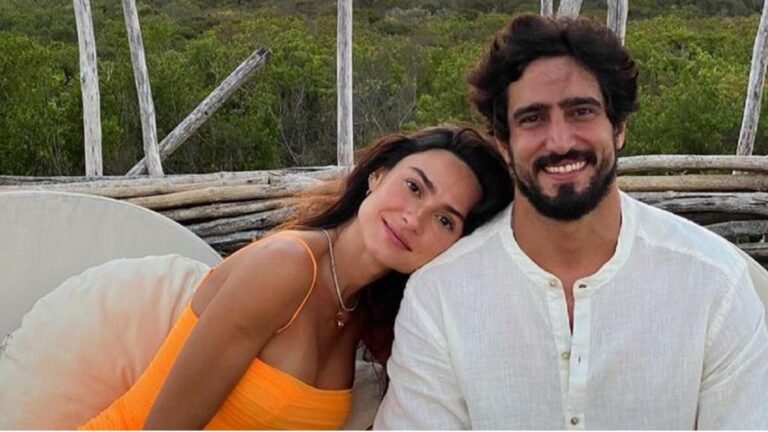Thaila Ayala leva galã de ‘Vale Tudo’ para viagem romântica em Paris