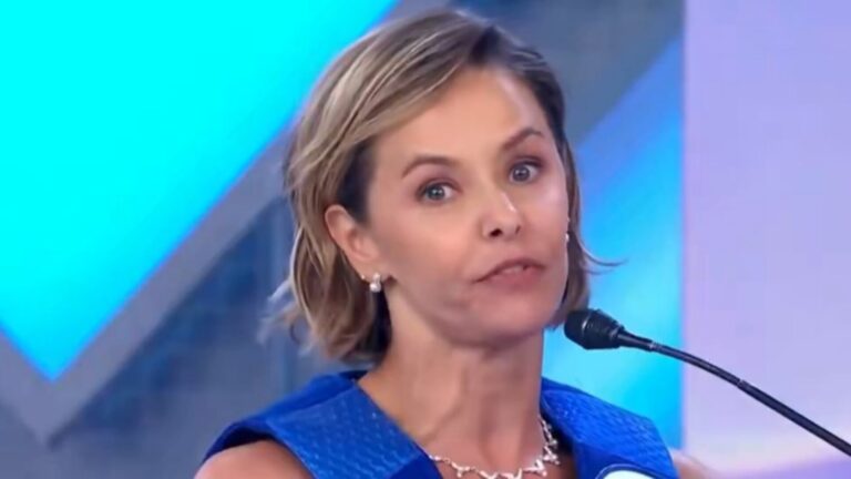 Bianca Rinaldi faz apelo ao vivo e pede vaga em novelas do SBT; veja vídeo