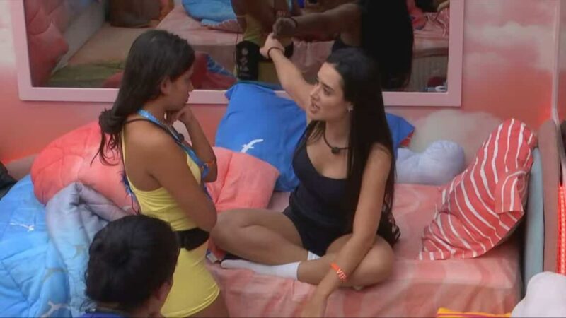 ‘BBB 26’ Briga por comida? Jordana e Gabriela discutem por brigadeiro: ‘Faço questão de comer’