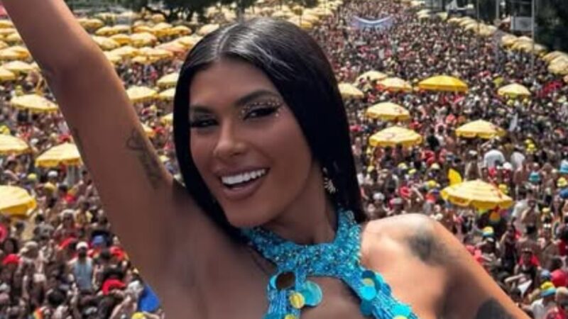 Pocah ganha declaração do novo namorado; saiba quem é!