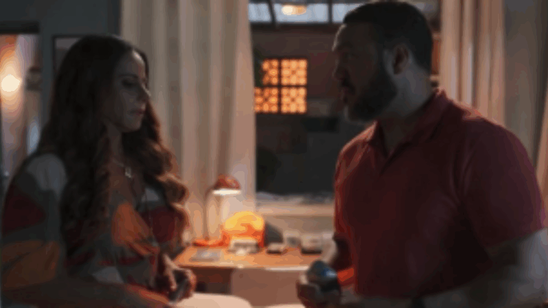 Cena inusitada entre Belo e Viviane Araújo em ‘Três Graças’ faz web reagir: ‘Sempre uma indireta’