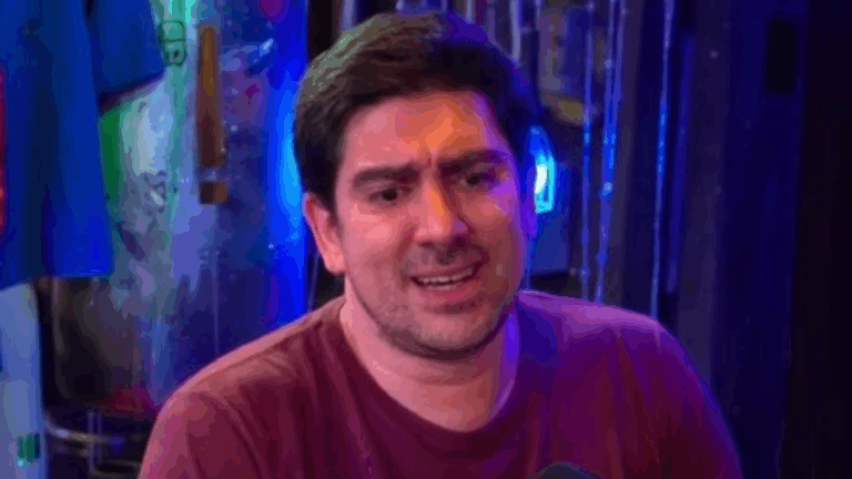 Marcelo Adnet confirma briga com famoso apresentador