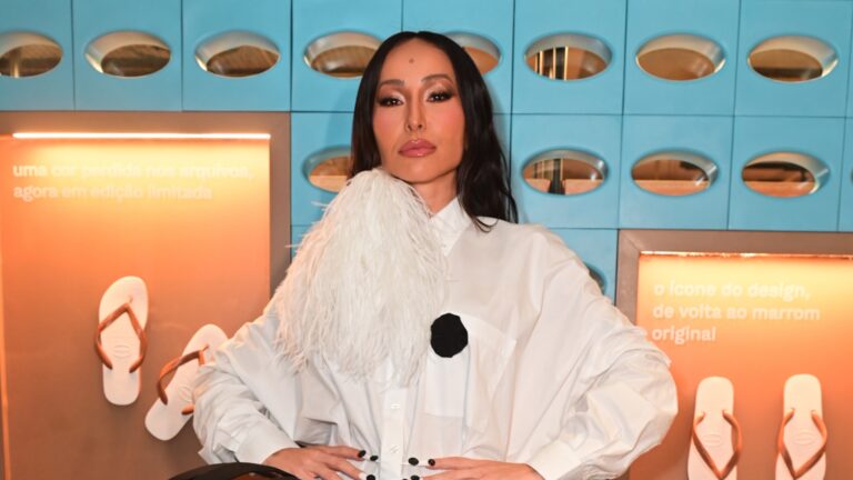 Web detona look de famosos em evento de moda em SP: ‘Brega’