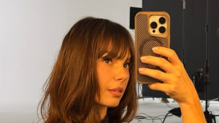 Novo visual e saia chamativa! Isis Valverde causa alvoroço ao ser flagrada no Rio
