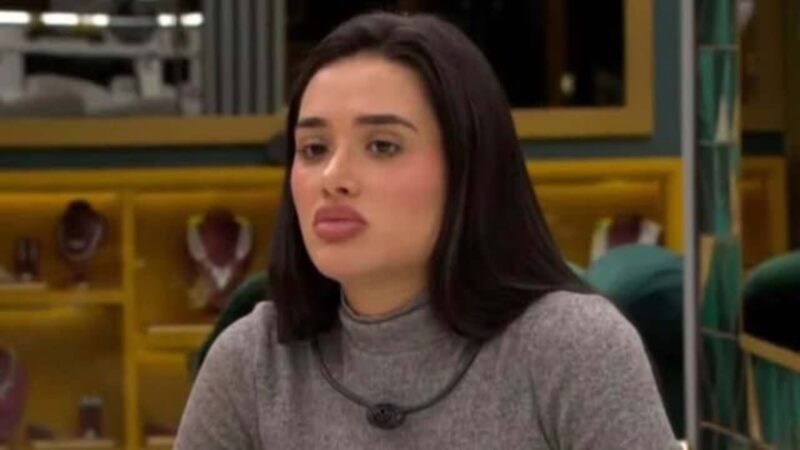 ‘BBB 26’: Jordana passa do ponto e chama brother de ‘gostoso’ na cara