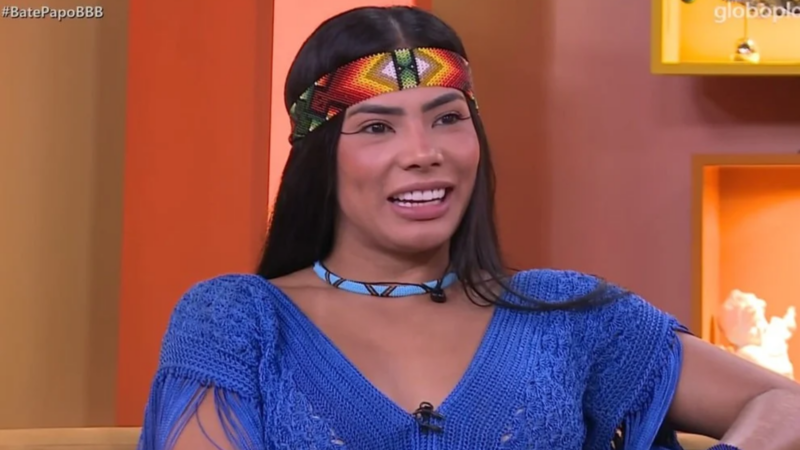 Ex-BBB Marciele surge de biquíni e pintura no corpo chama atenção: ‘Não é de verdade’